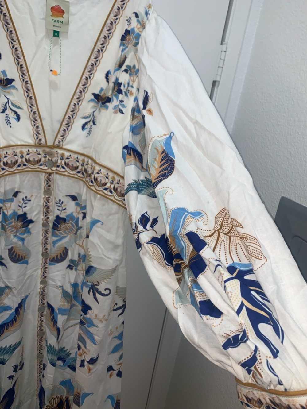 NWOT Sold Out FARM Rio Mystic Blue Lotus Maxi Dress Blue White Beige - Picture 11 of 13